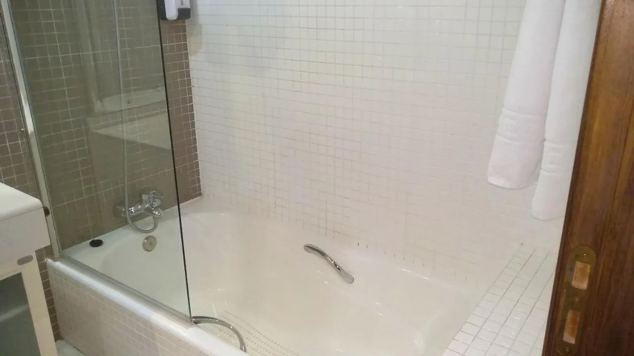 Hostal Tilos Malaga Guest house